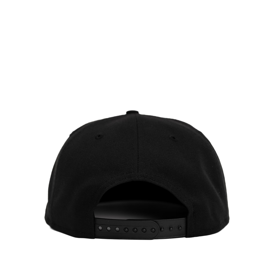 GORRA NBA LOS ANGELES LAKERS NEGRA/BLANCO SNAPBACK 9FIFTY