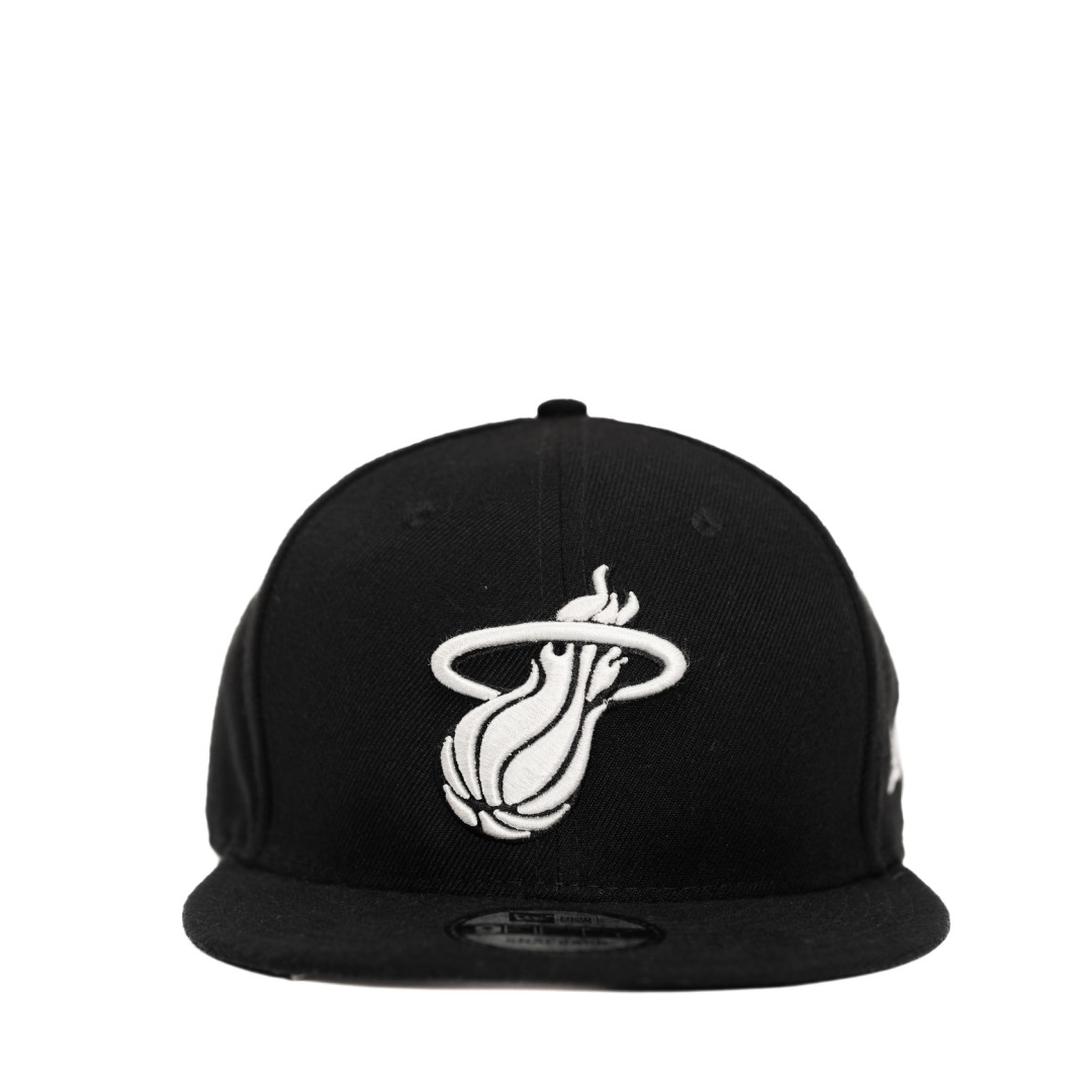 GORRA NBA MIAMI HEAT NEGRA/BLANCO SNAPBACK 9FIFTY