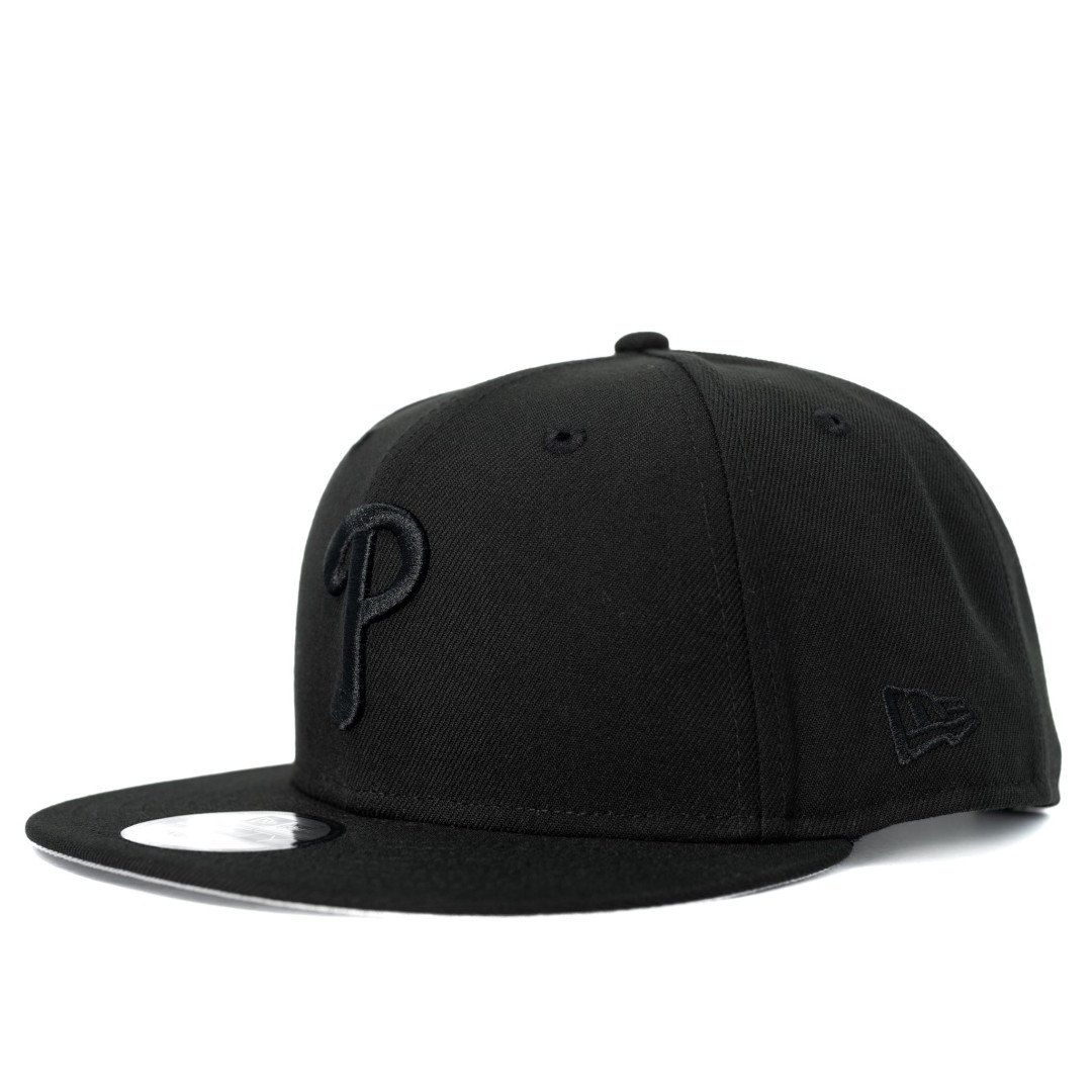 GORRA MLB PHILADELPHIA PHILLIES BLACKOUT SNAPBACK 9FIFTY