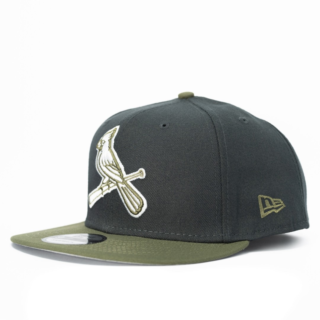 GORRA MLB ST. LOUIS CARDINALS GRIS/LOGO PÁJARO SNAPBACK 9FIFTY 2