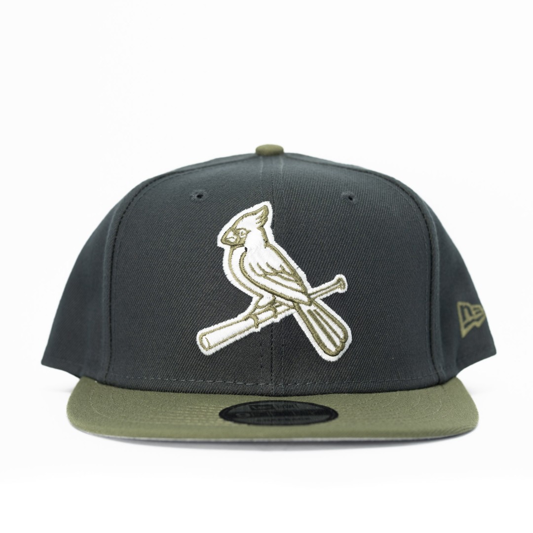 GORRA MLB ST. LOUIS CARDINALS GRIS/LOGO PÁJARO SNAPBACK 9FIFTY