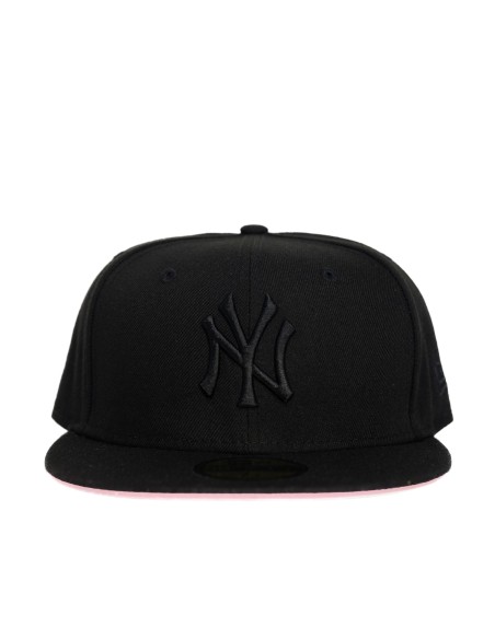 GORRA MLB NEW YORK YANKEES BLACKOUT/VISERA INFERIOR ROSADA  FITTED 59FIFTY