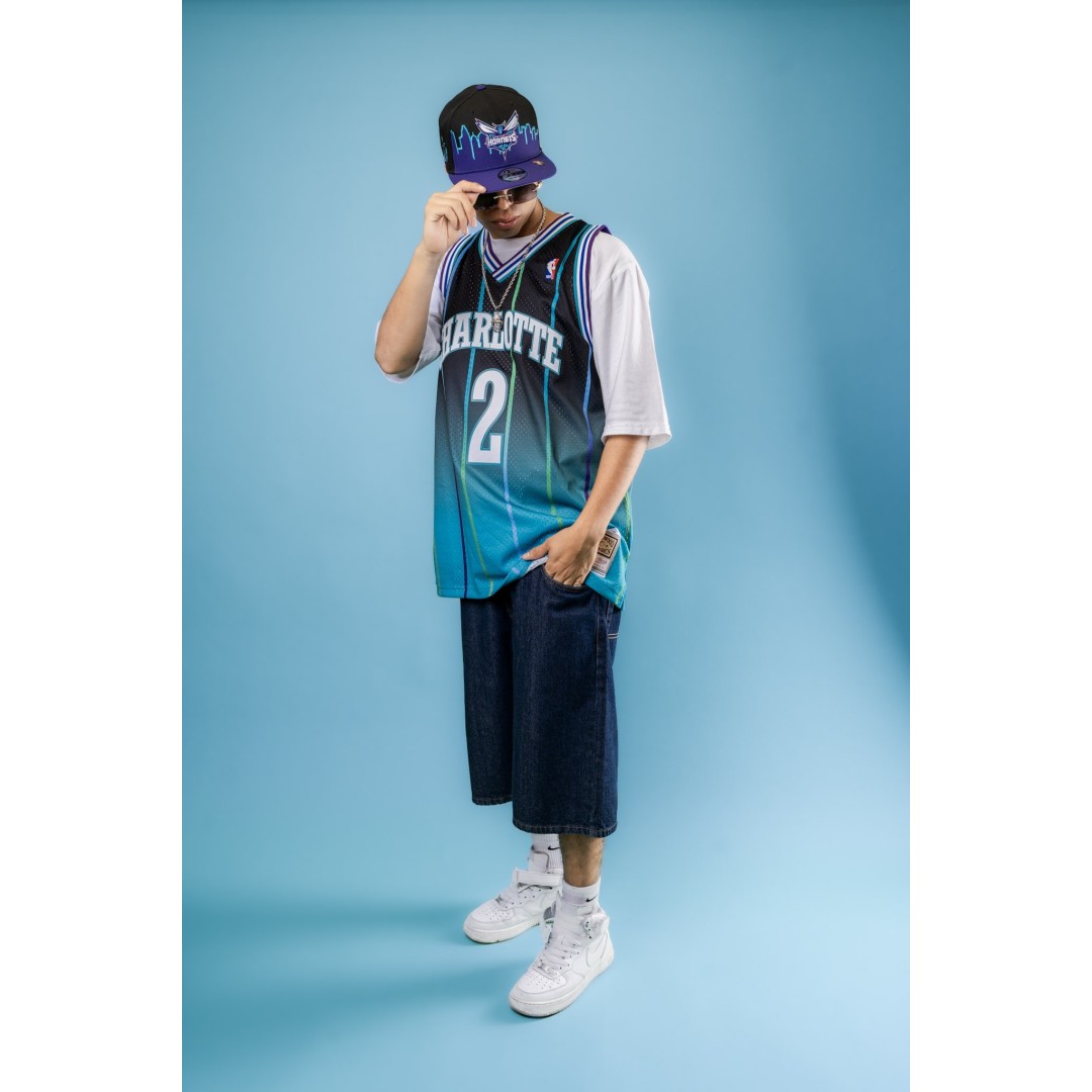 Mitchell & Ness Larry Johnson Negro/Celeste Charlotte Hornets 1994-95 Hardwood Classics Fadeaway Swingman Jersey
