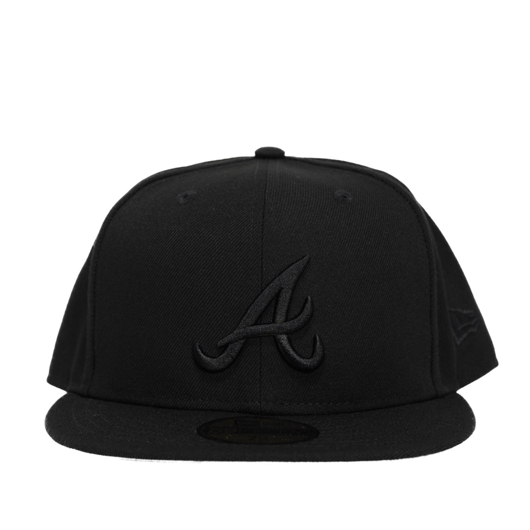 GORRA MLB ATLANTA BRAVES BLACKOUT FITTED 59FIFTY