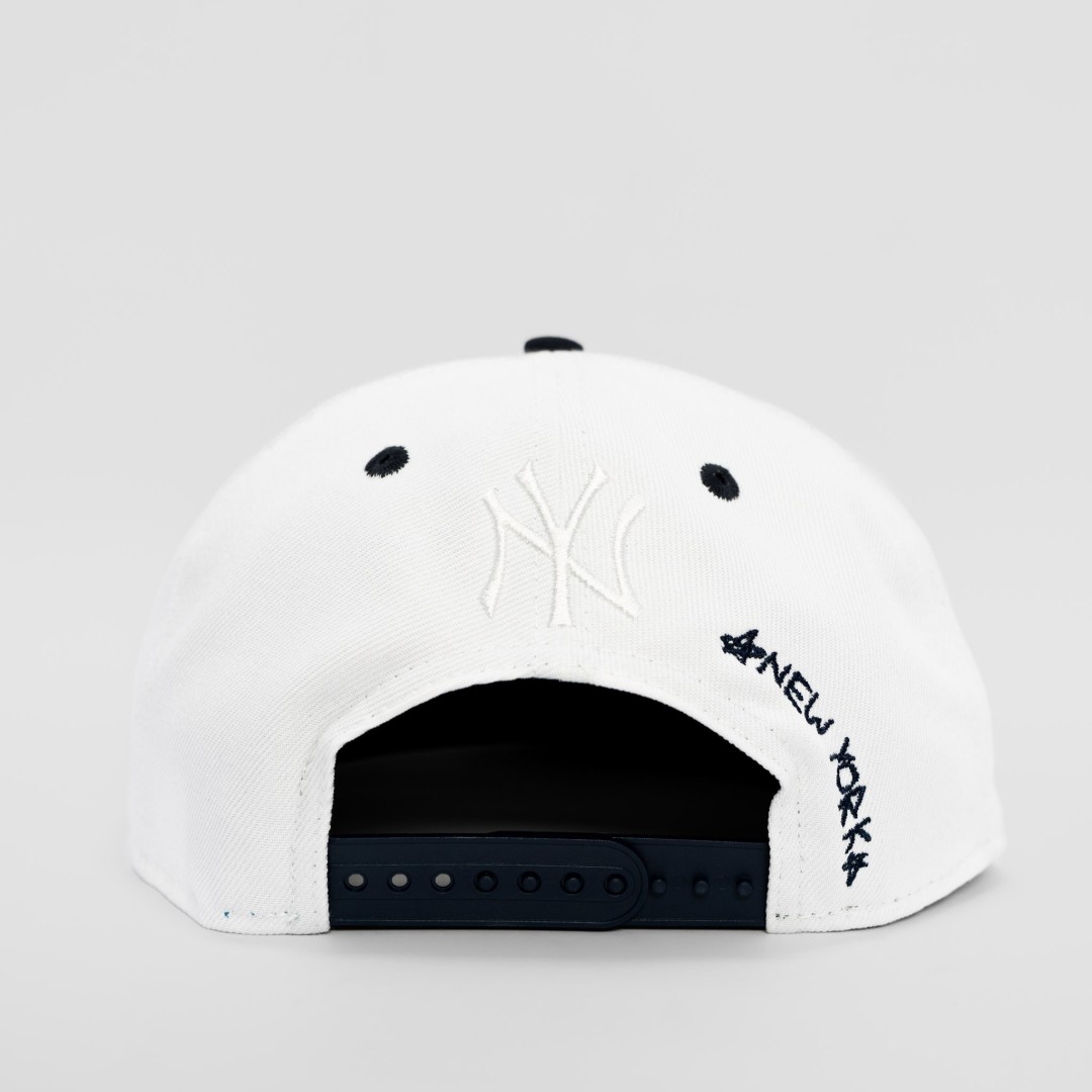 GORRA MLB NEW YORK YANKEES OFFICIAL DOODLES WHITE SNAPBACK 9FIFTY