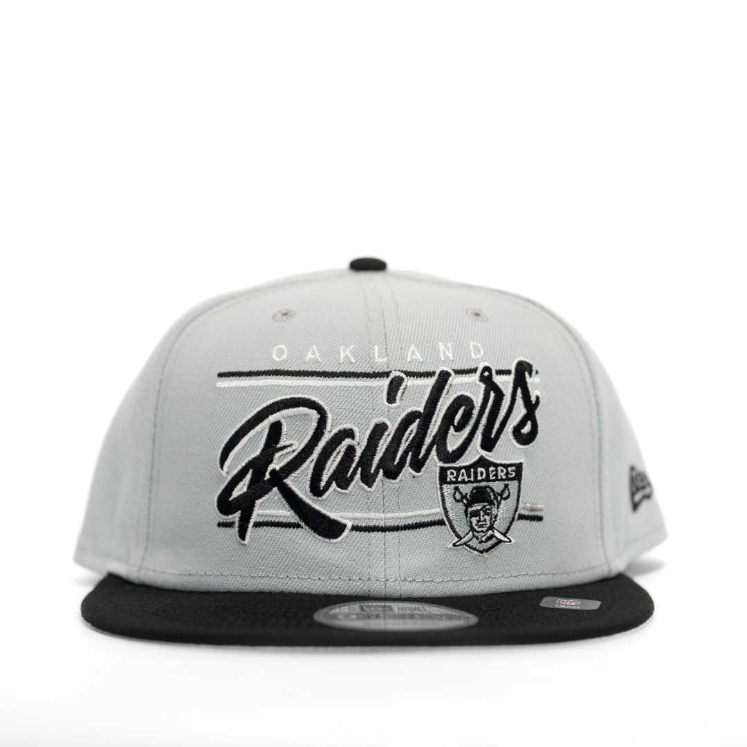 GORRA NFL LAS VEGAS RAIDERS TEAM SCRIPT GRIS/VISERA NEGRA SNAPBACK 9FIFTY