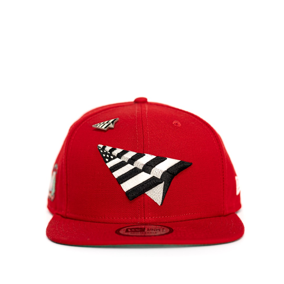 GORRA NEW ERA X PAPER PLANES ROJA DOMINICAN REPUBLIC SNAPBACK 9FIFTY